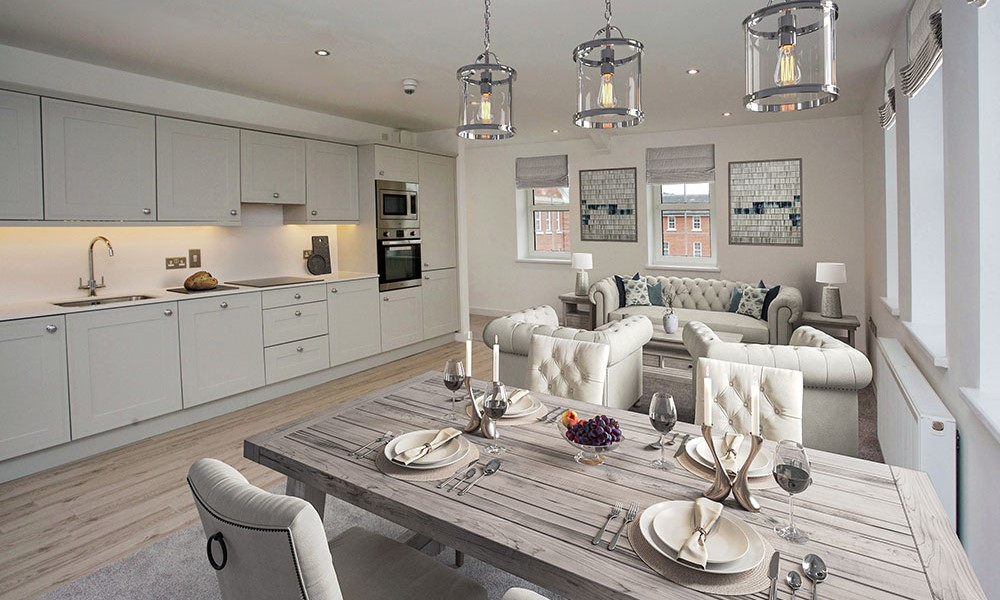 Royal Hasler Small Thumbnail 3