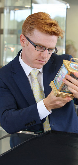 Industry Auctioneer Mosaic Hero V
